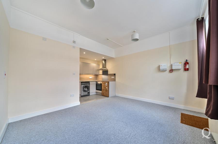 Flat High St in Snodland