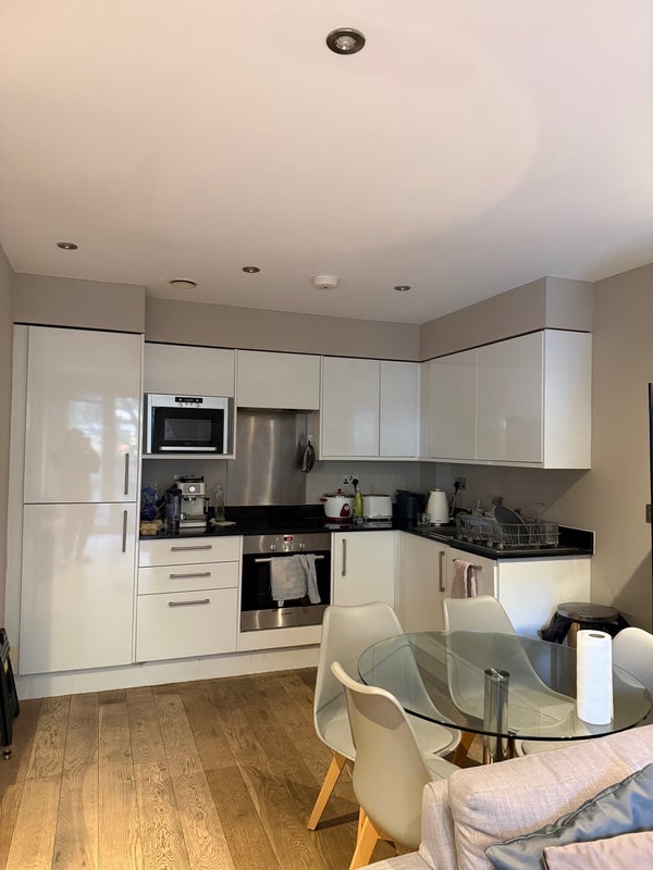 Room Eden Grove in Greater London