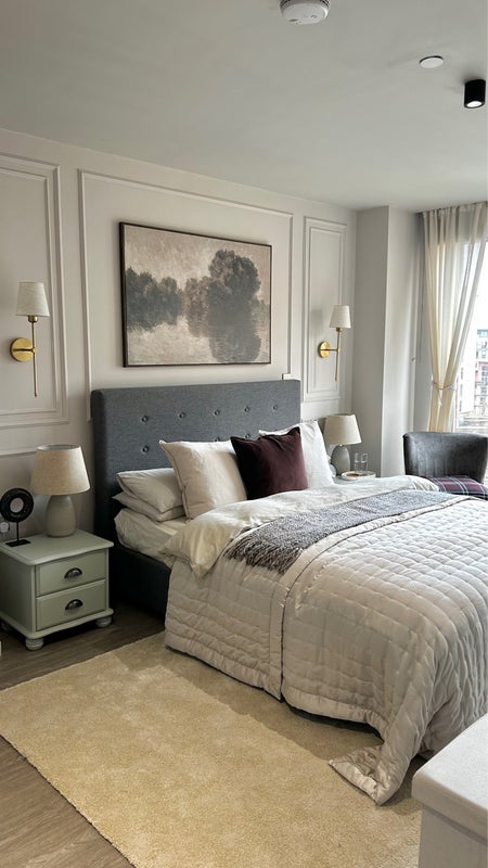 Room Ellesmere Street in Manchester
