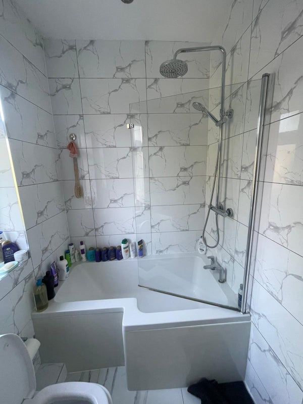 Room Undine Street in Greater London