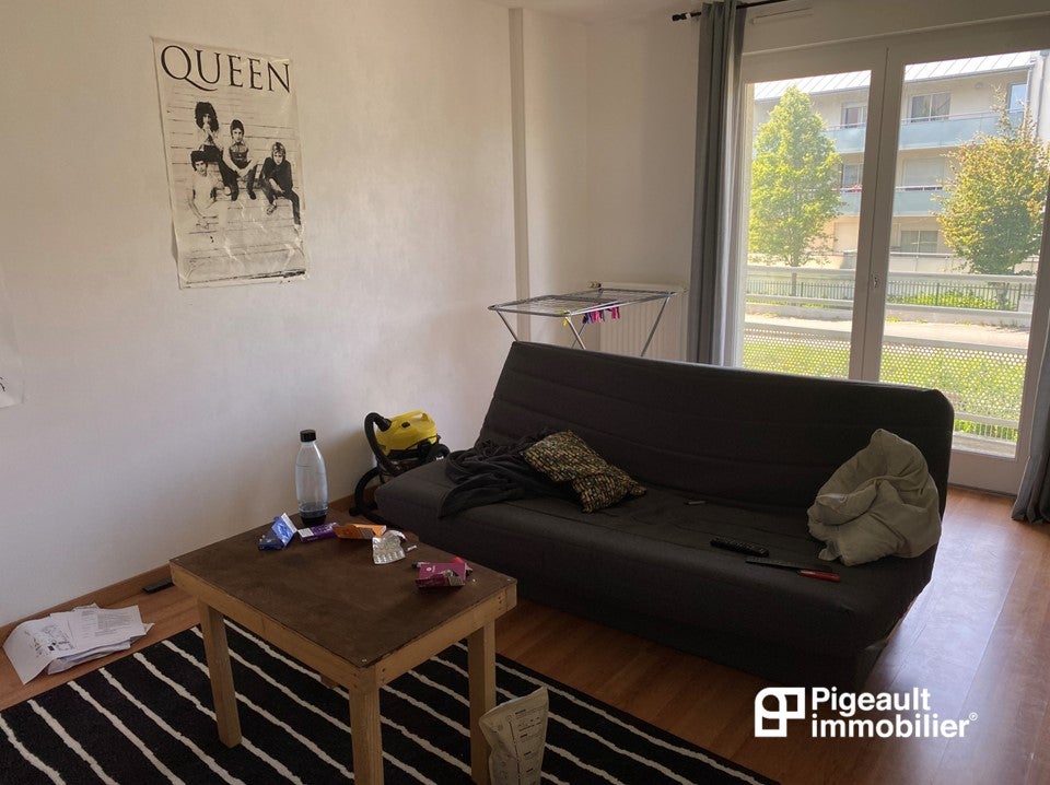Appartement Rue du Champ Sévigné à Saint-Grégoire