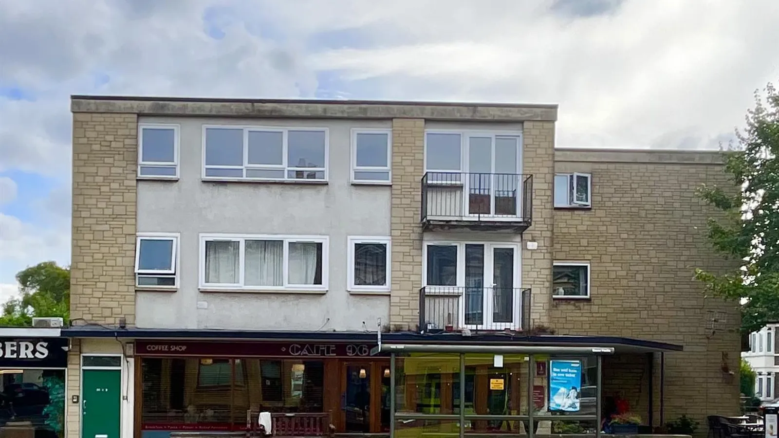 Flat Henleaze Road in Bristol