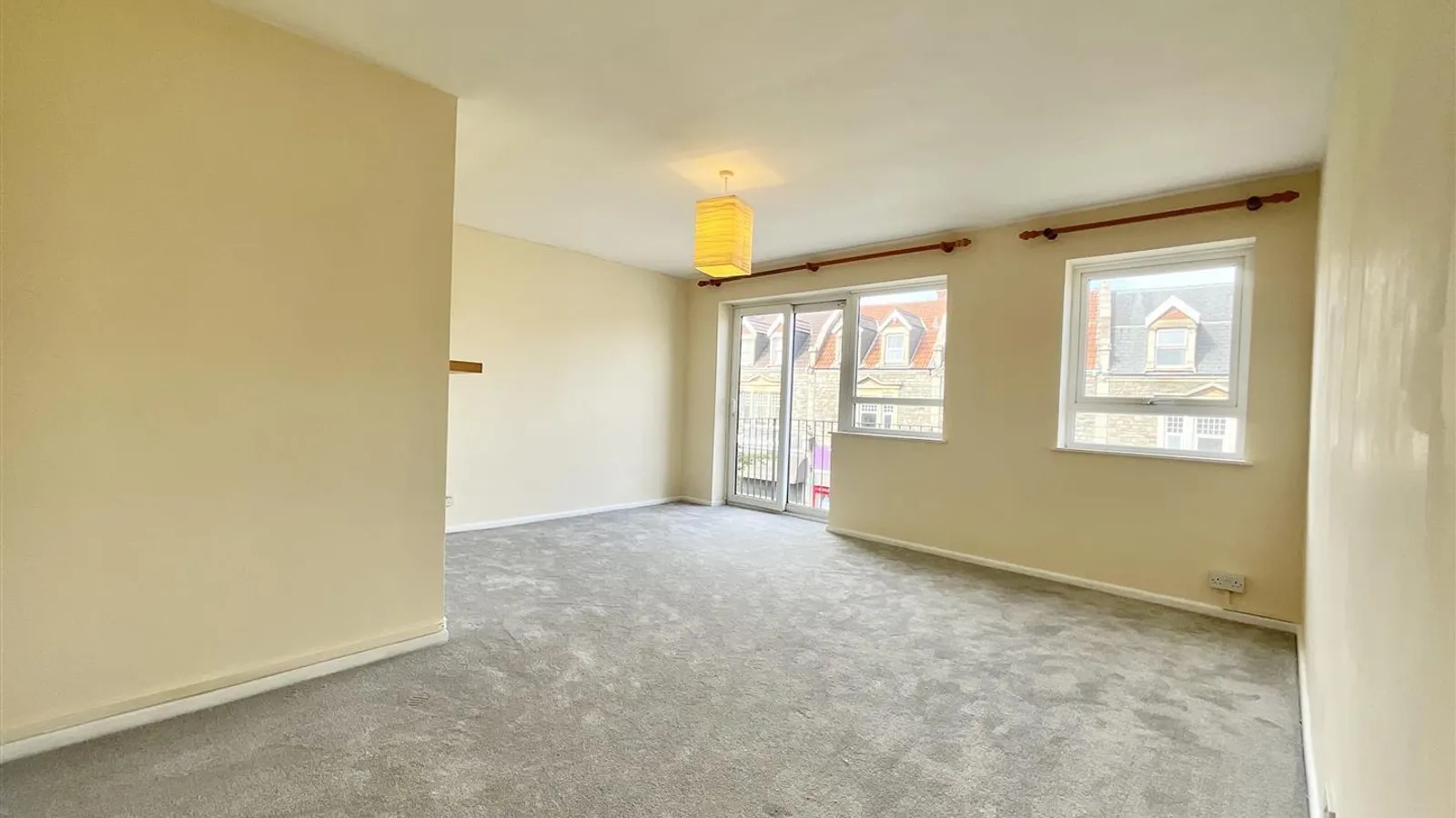 Flat Henleaze Road in Bristol