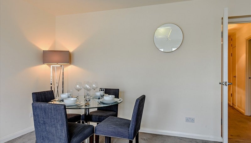 Flat Fulham Road in Greater London
