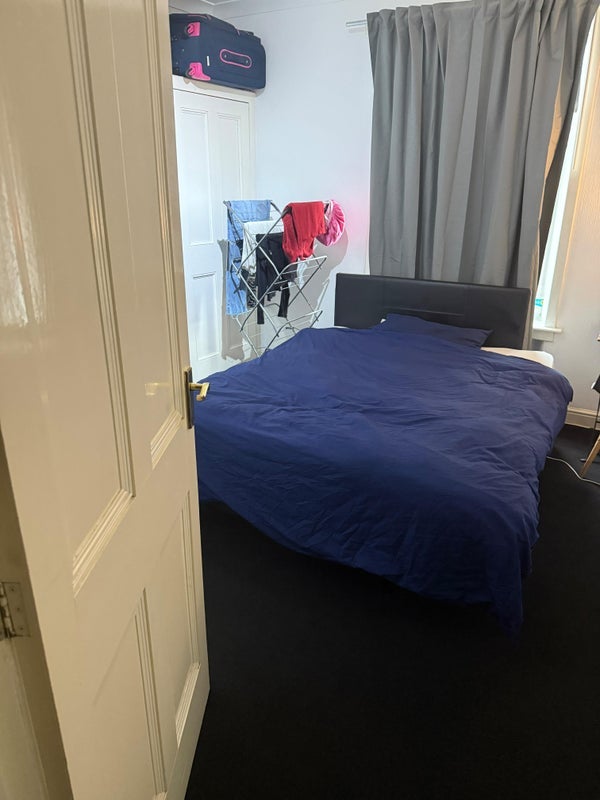 Room Dinart Street in Glasgow