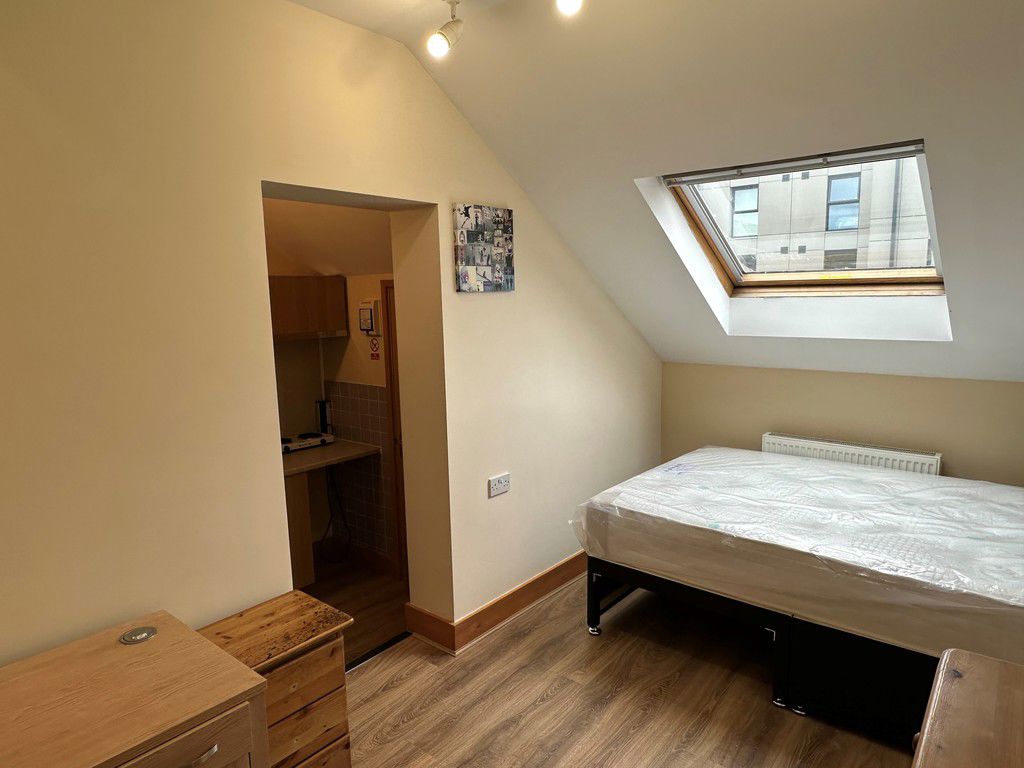 Room Priory Street in Coventry