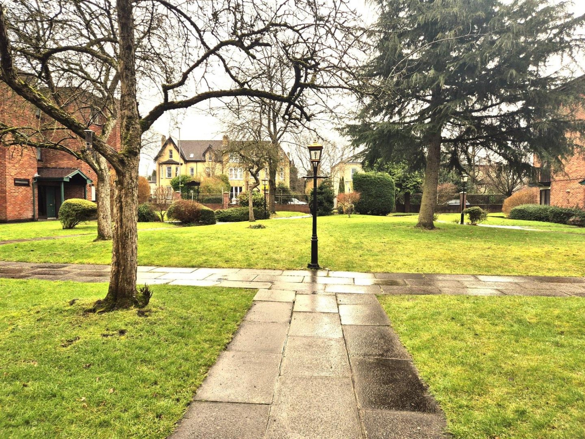 Flat Lorne Road in Manchester