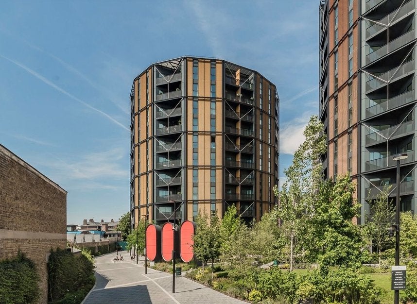 Flat Marian Place in Greater London