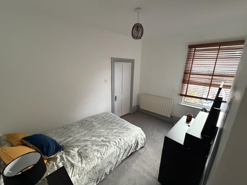 Room Clarence Road in Hinckley and Bosworth