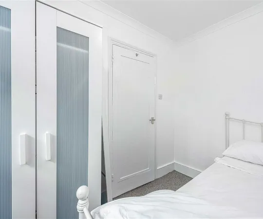 Flat Alderney Street in City of Westminster