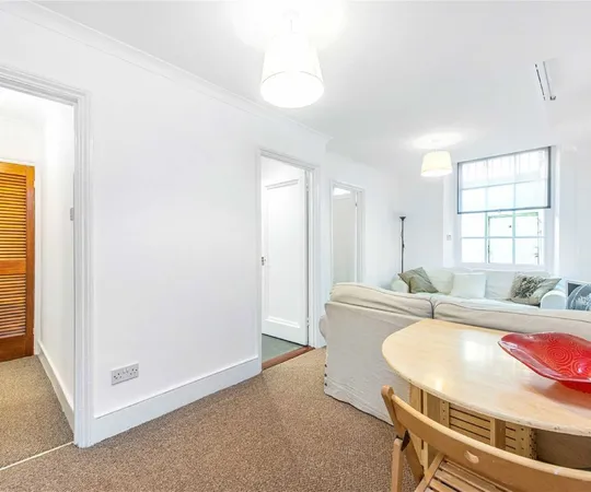 Flat Alderney Street in City of Westminster
