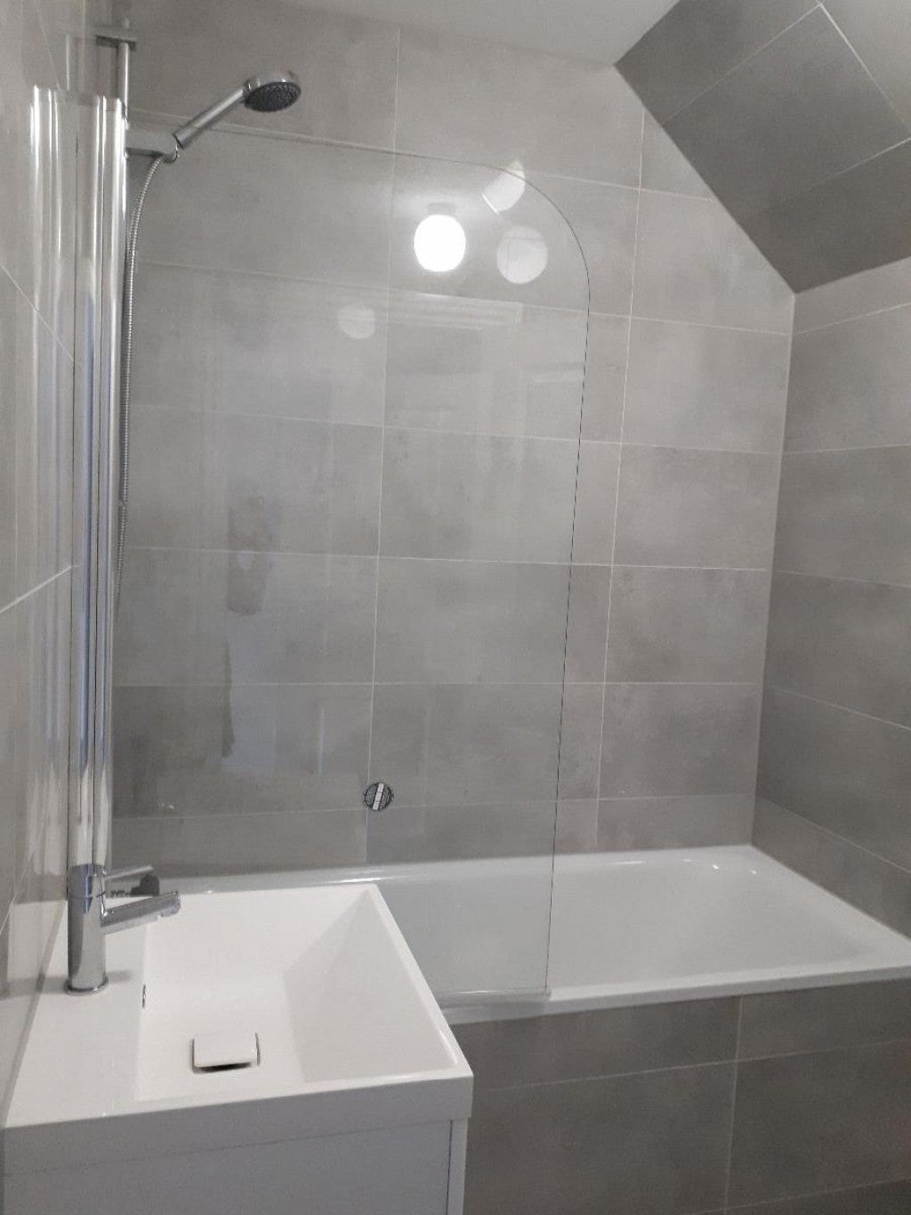 Flat Backwater Place in Greater London