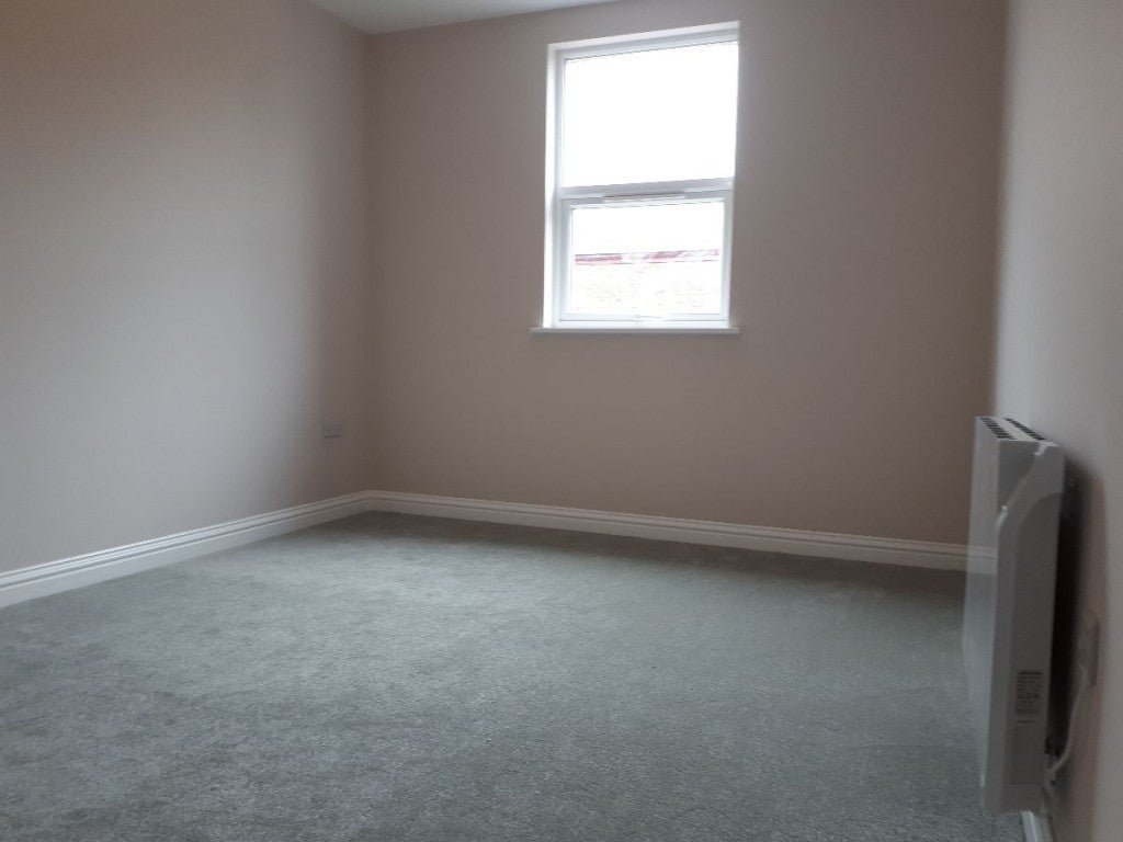 Flat Backwater Place in Greater London