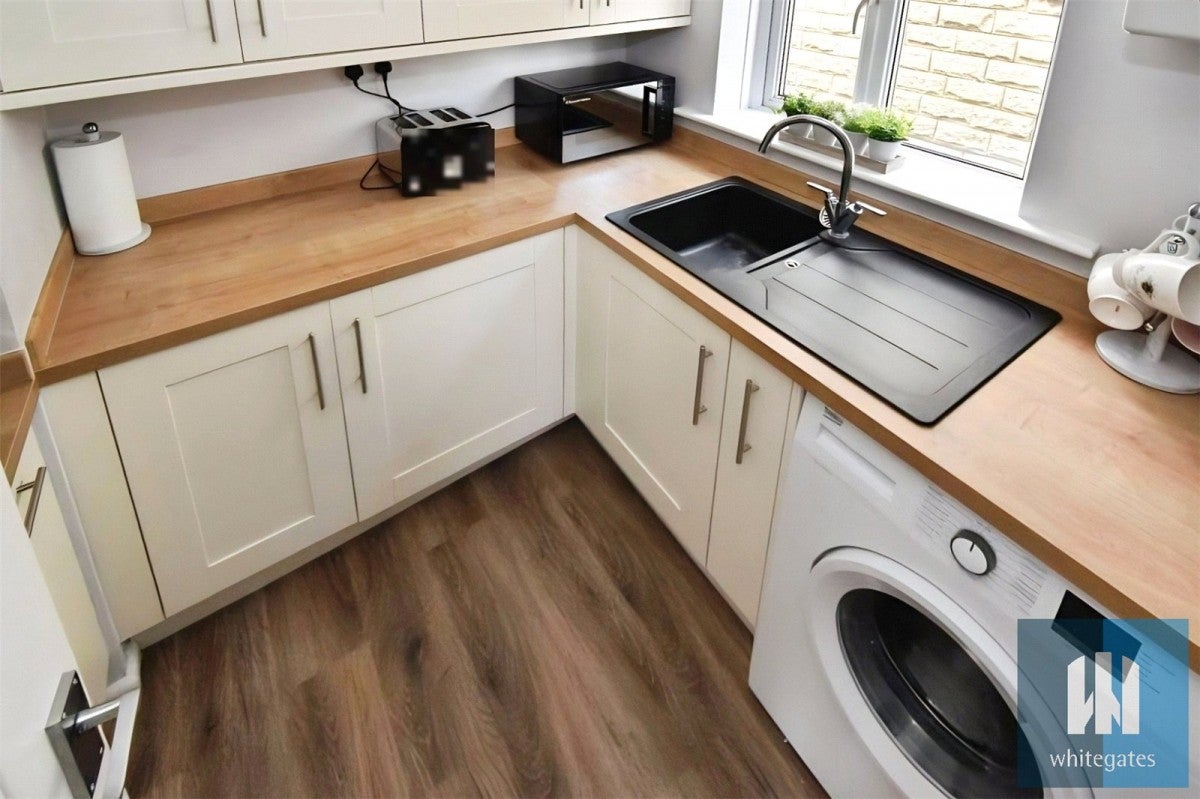 Flat Portland Close in Kirklees