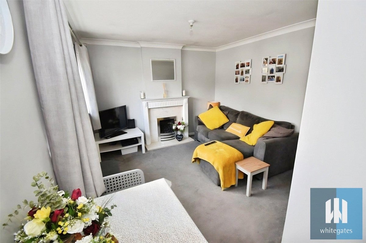 Flat Portland Close in Kirklees