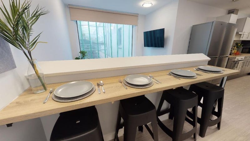 Room Pitfield Street in Greater London