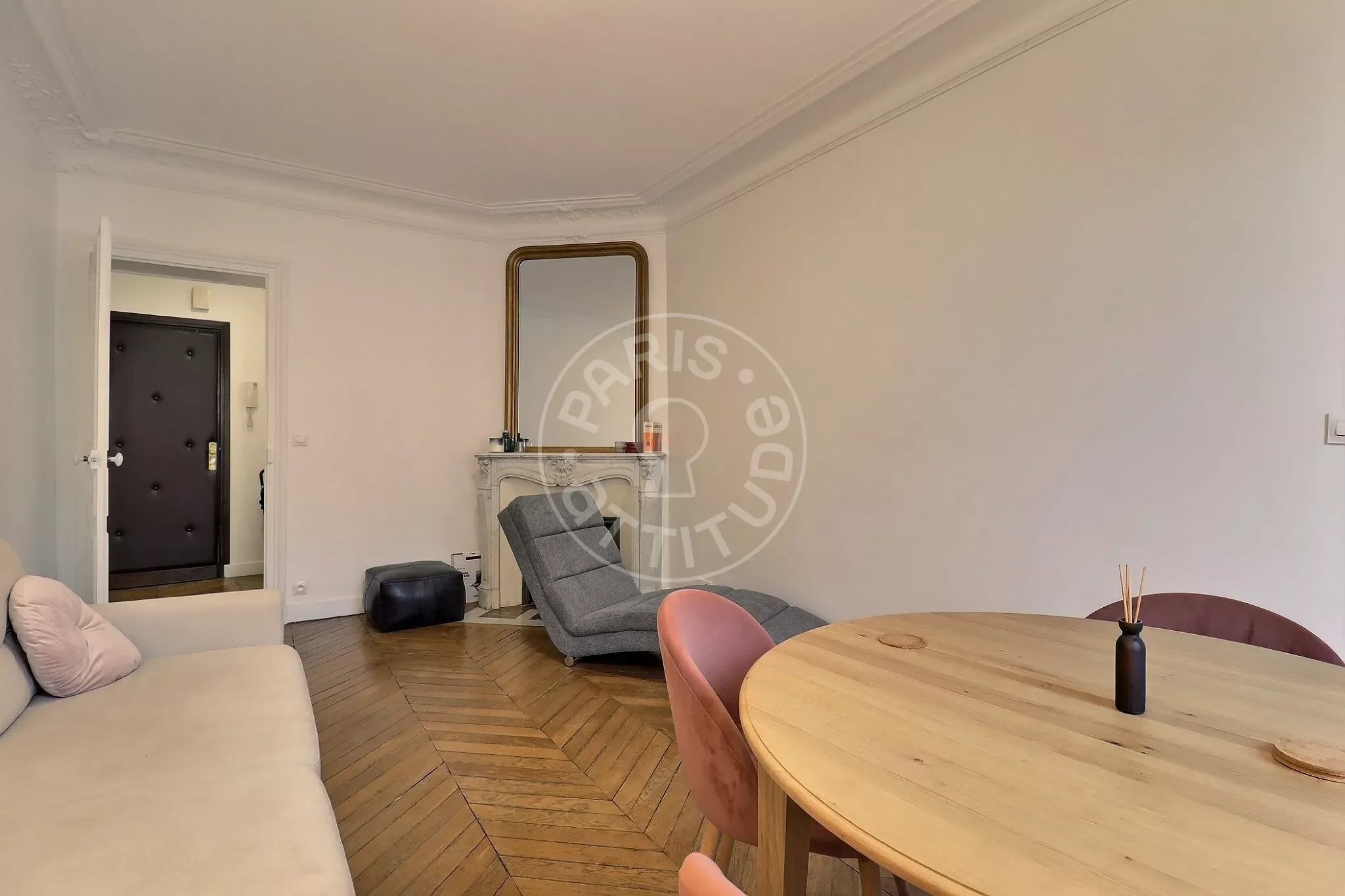 Appartement Rue des Halles à Paris