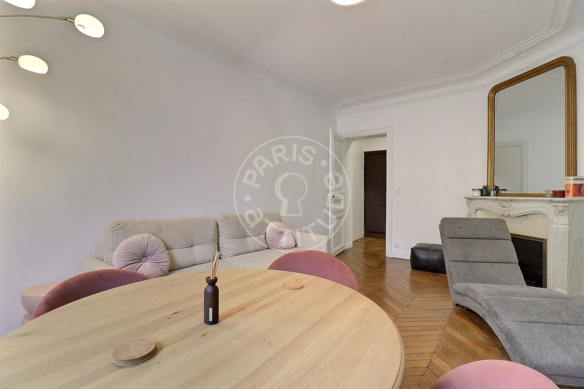 Appartement Rue des Halles à Paris