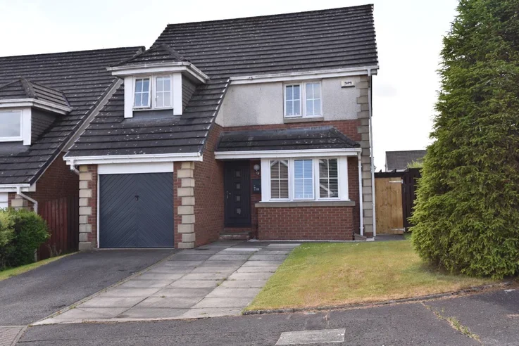 House Buchanan Crescent in Livingston