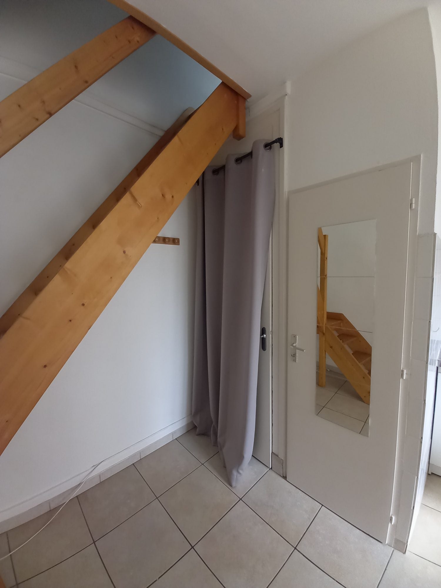 Chambre Avenue Lacassagne à Lyon