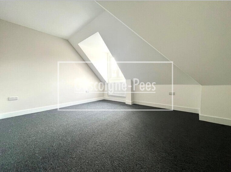Flat Deanery Place in Waverley