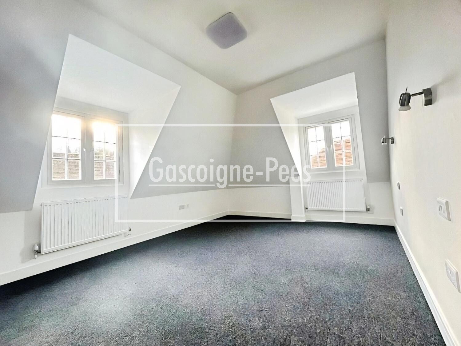 Flat Deanery Place in Waverley
