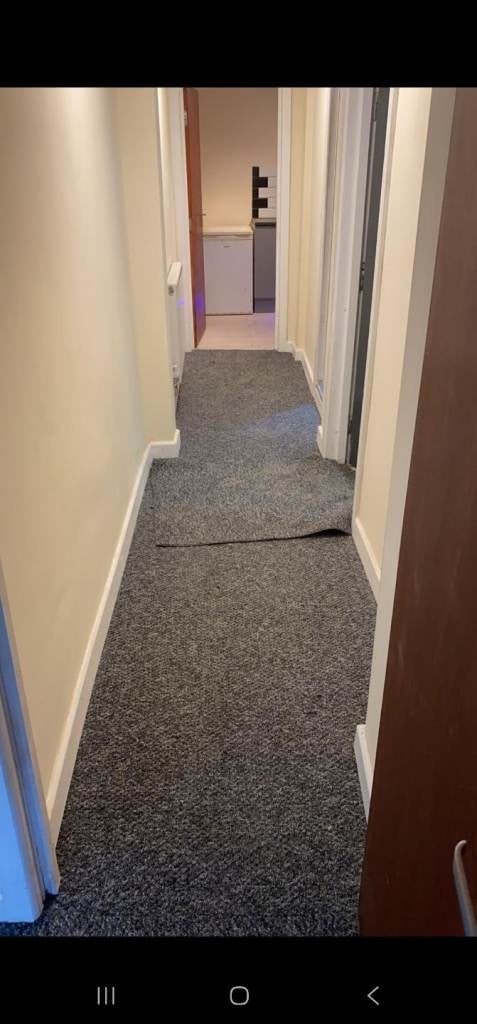 Flat Apsley Crescent in Bradford