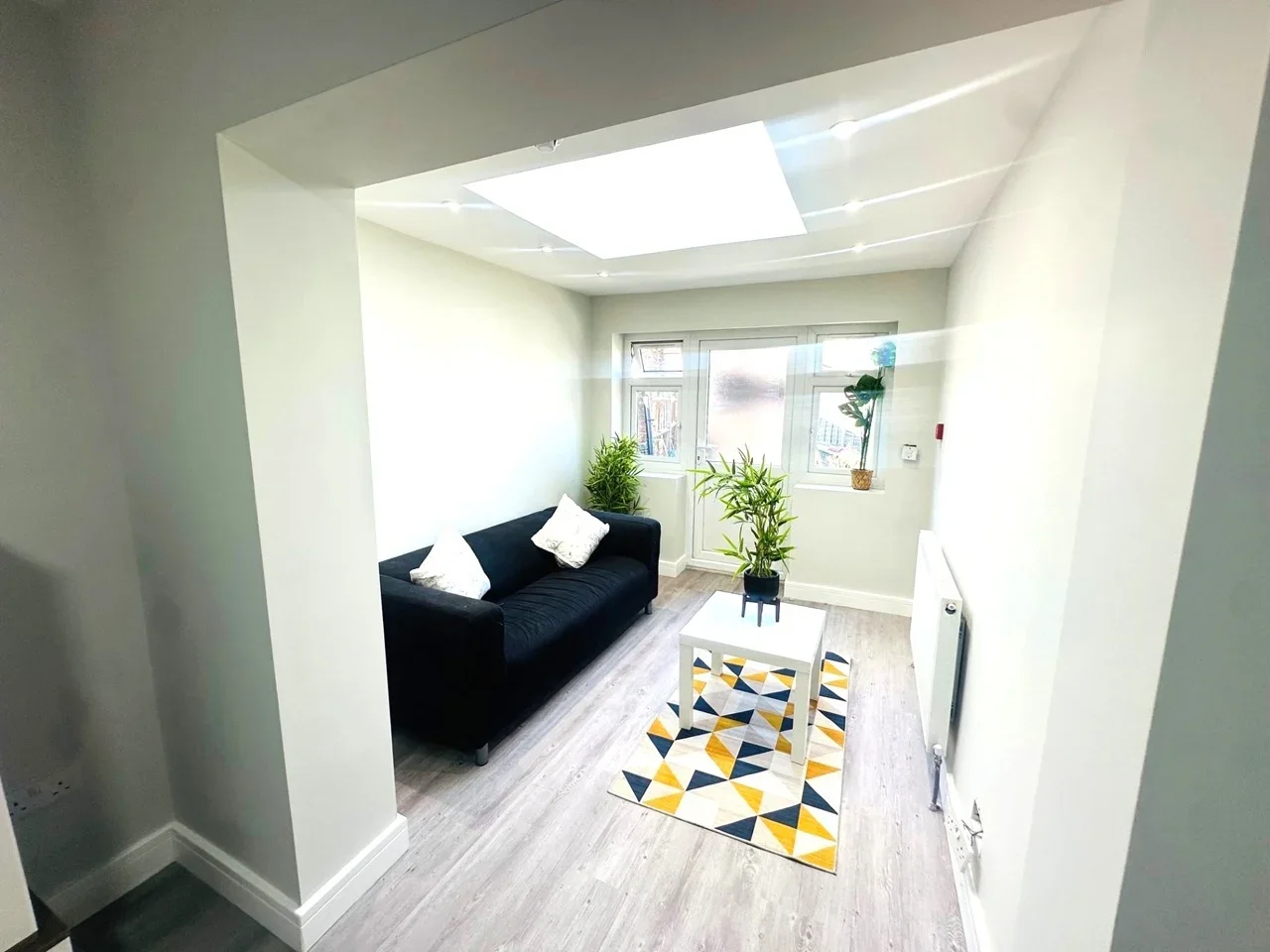 Flat Staines Road West in Borough of Spelthorne