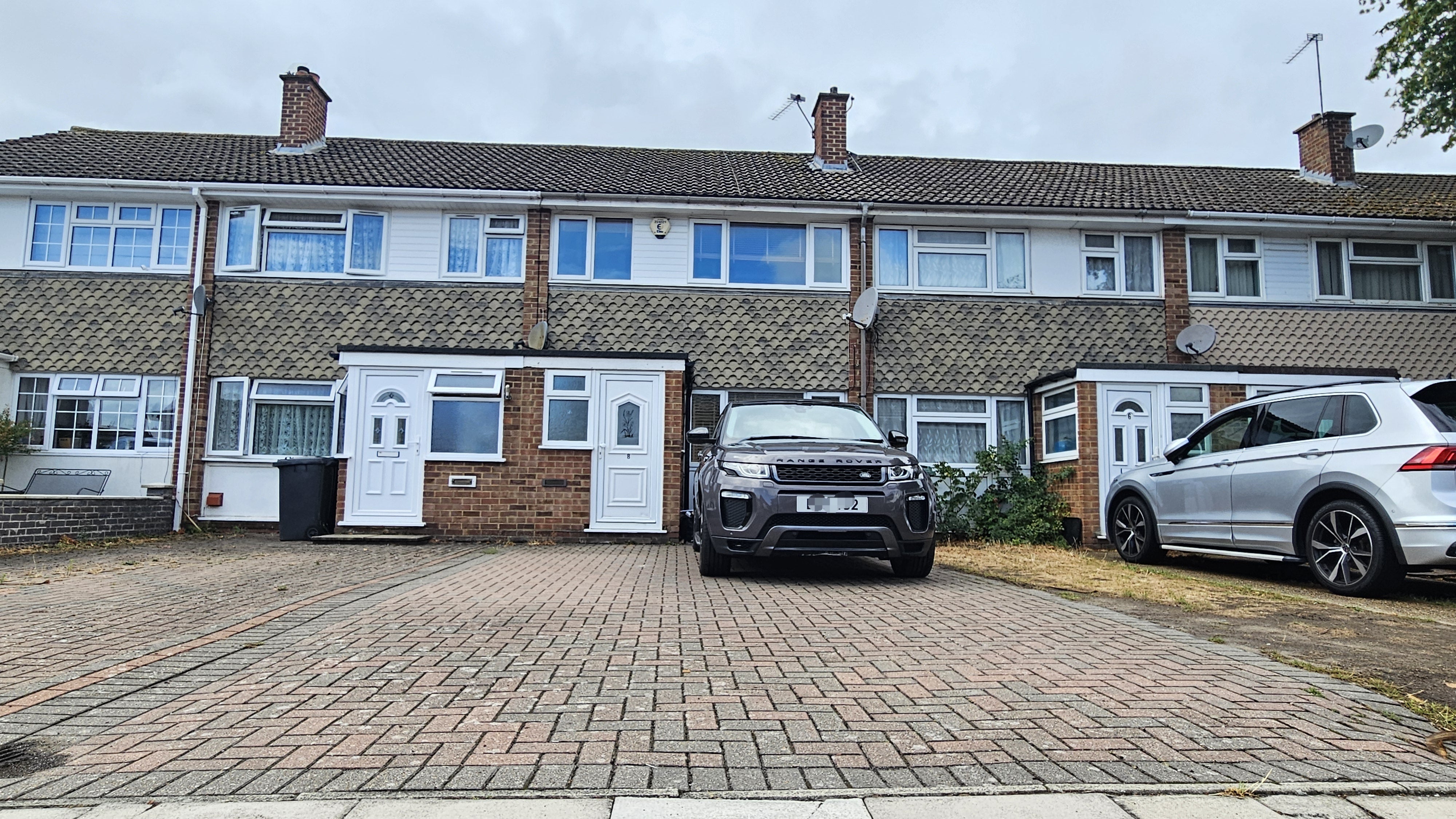 House Penney Close in Dartford