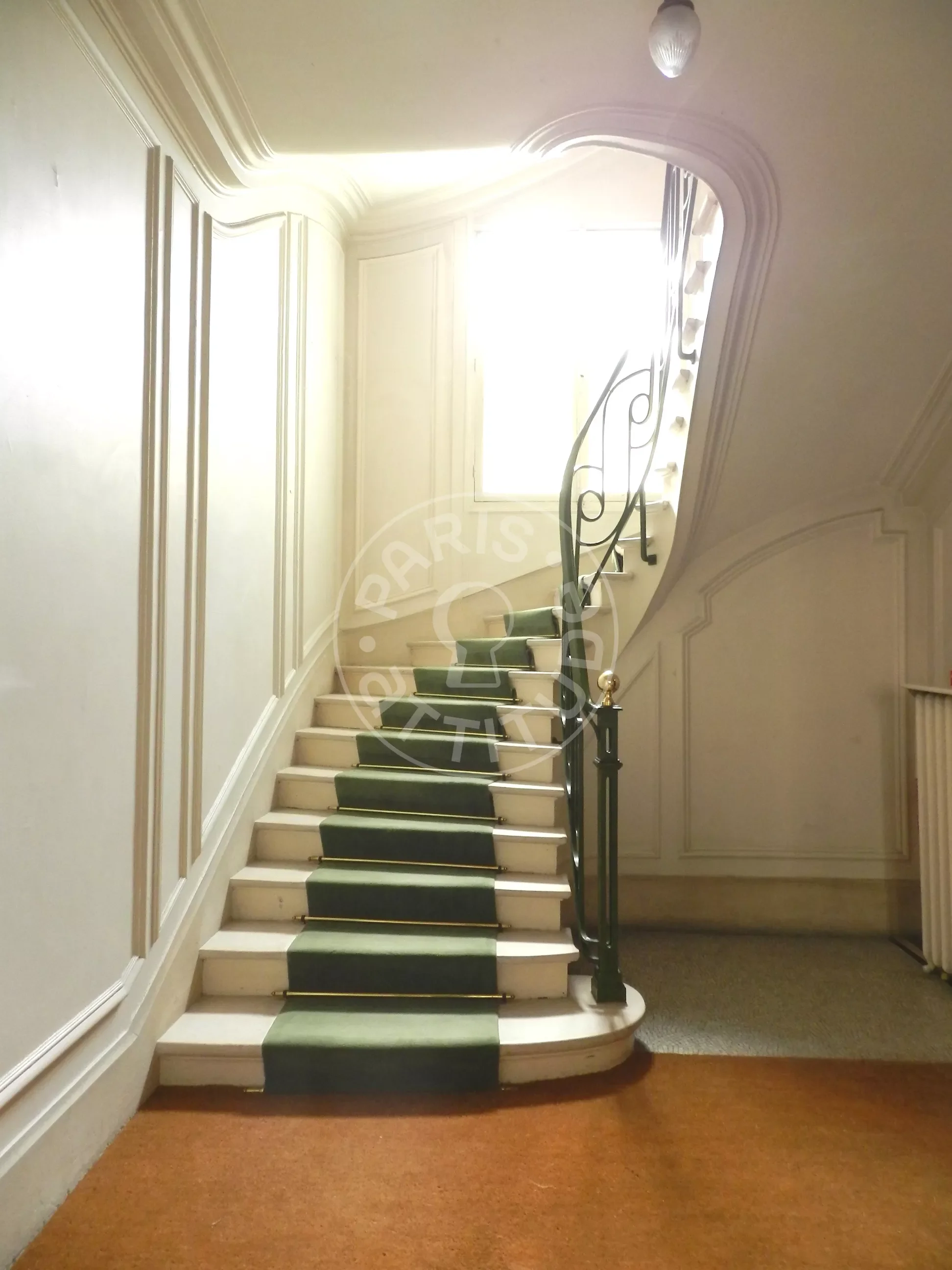 Appartement Avenue du Colonel Bonnet à Paris