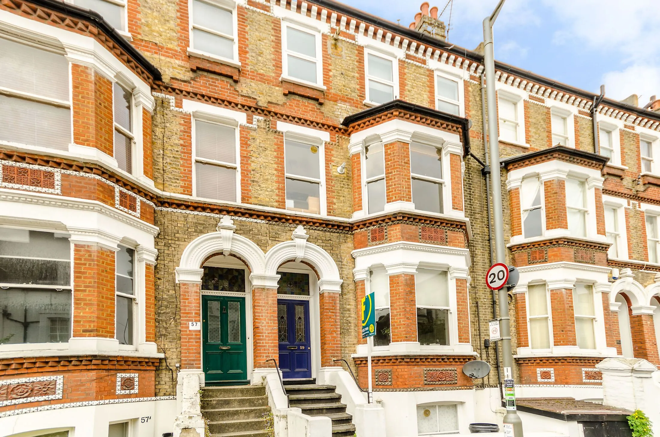 Flat Schubert Road in Greater London