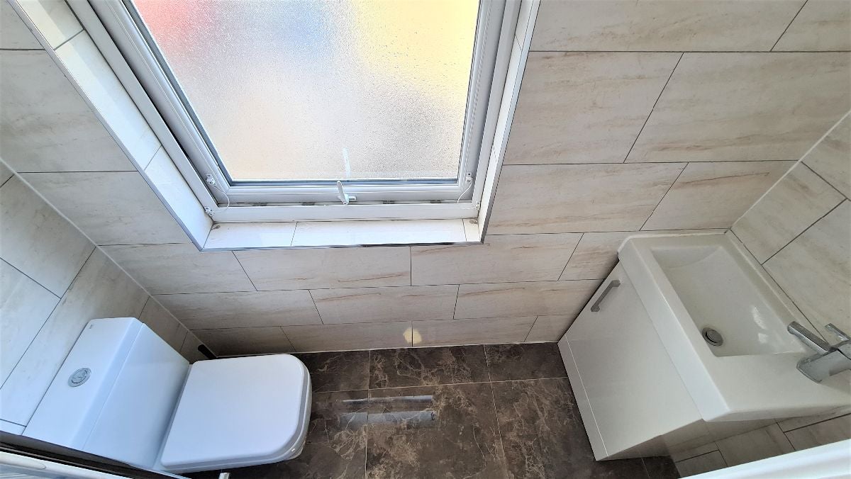 Room Kilburn High Road in Greater London