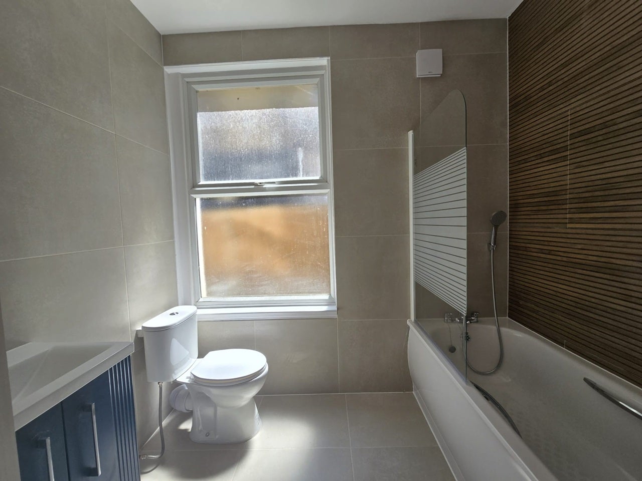 Flat Rainville Road in Greater London