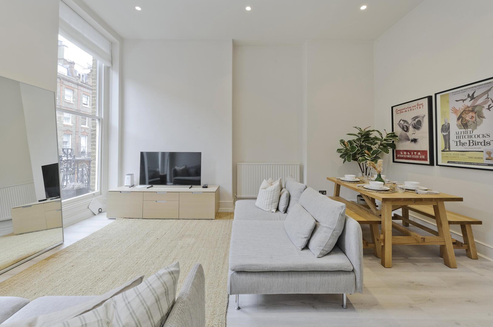 Flat Nottingham Place in City of Westminster