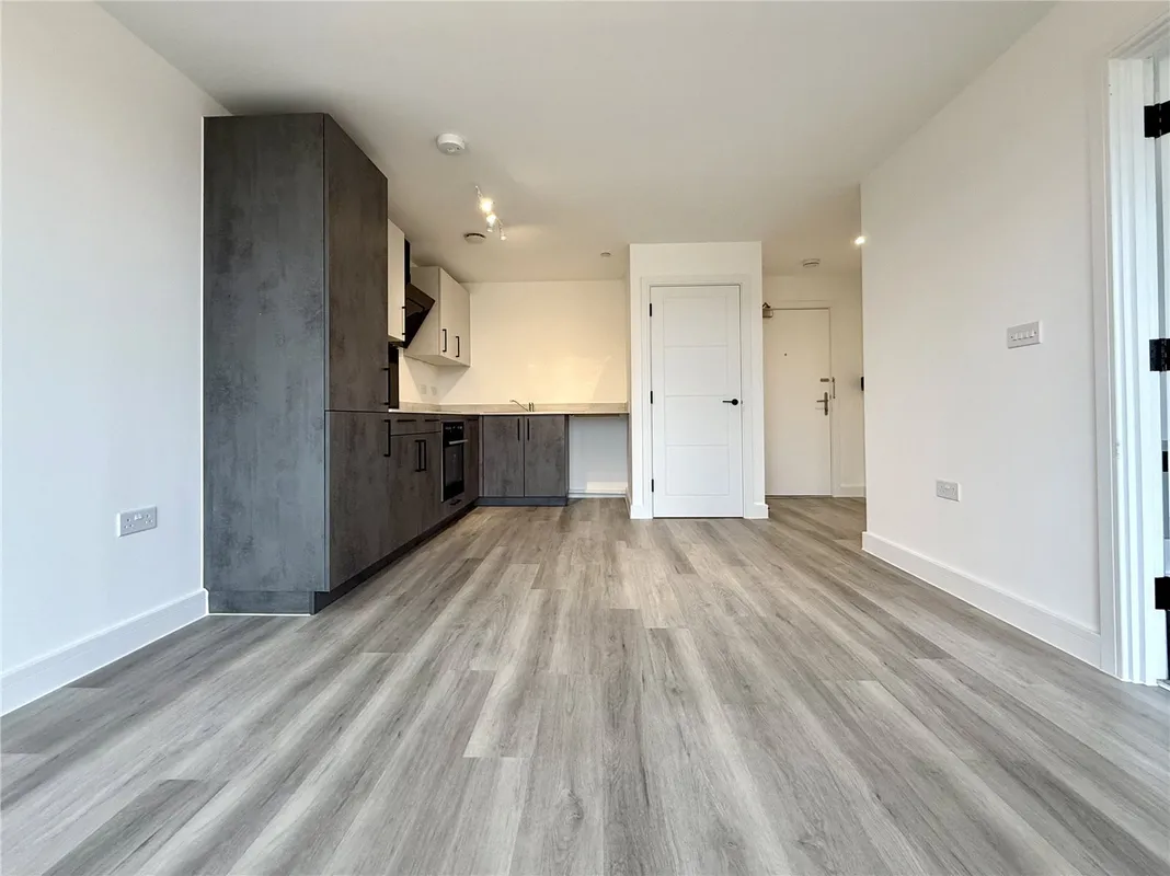 Flat Parkstone Road in Poole