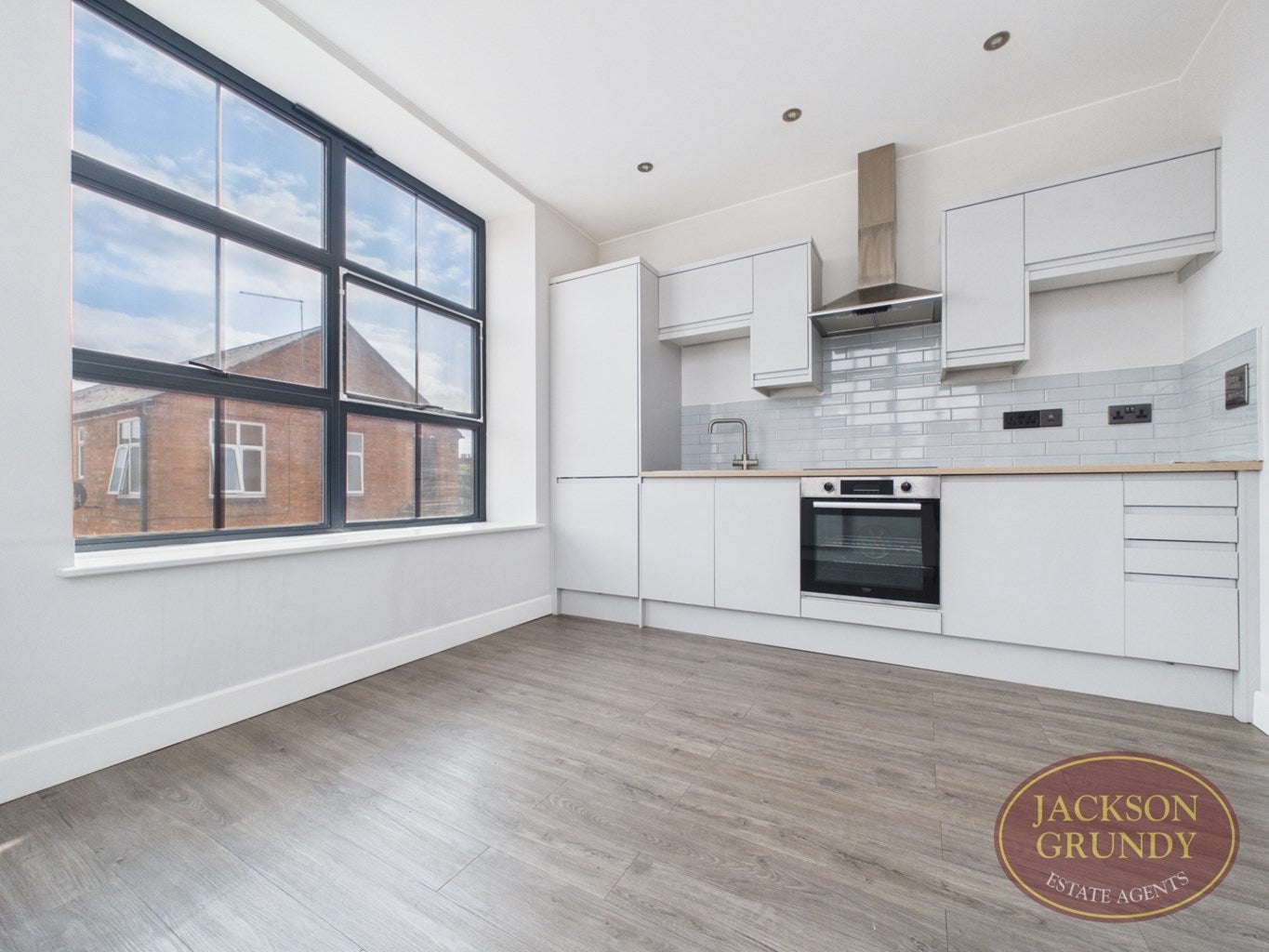Flat Dunster Street in Northampton