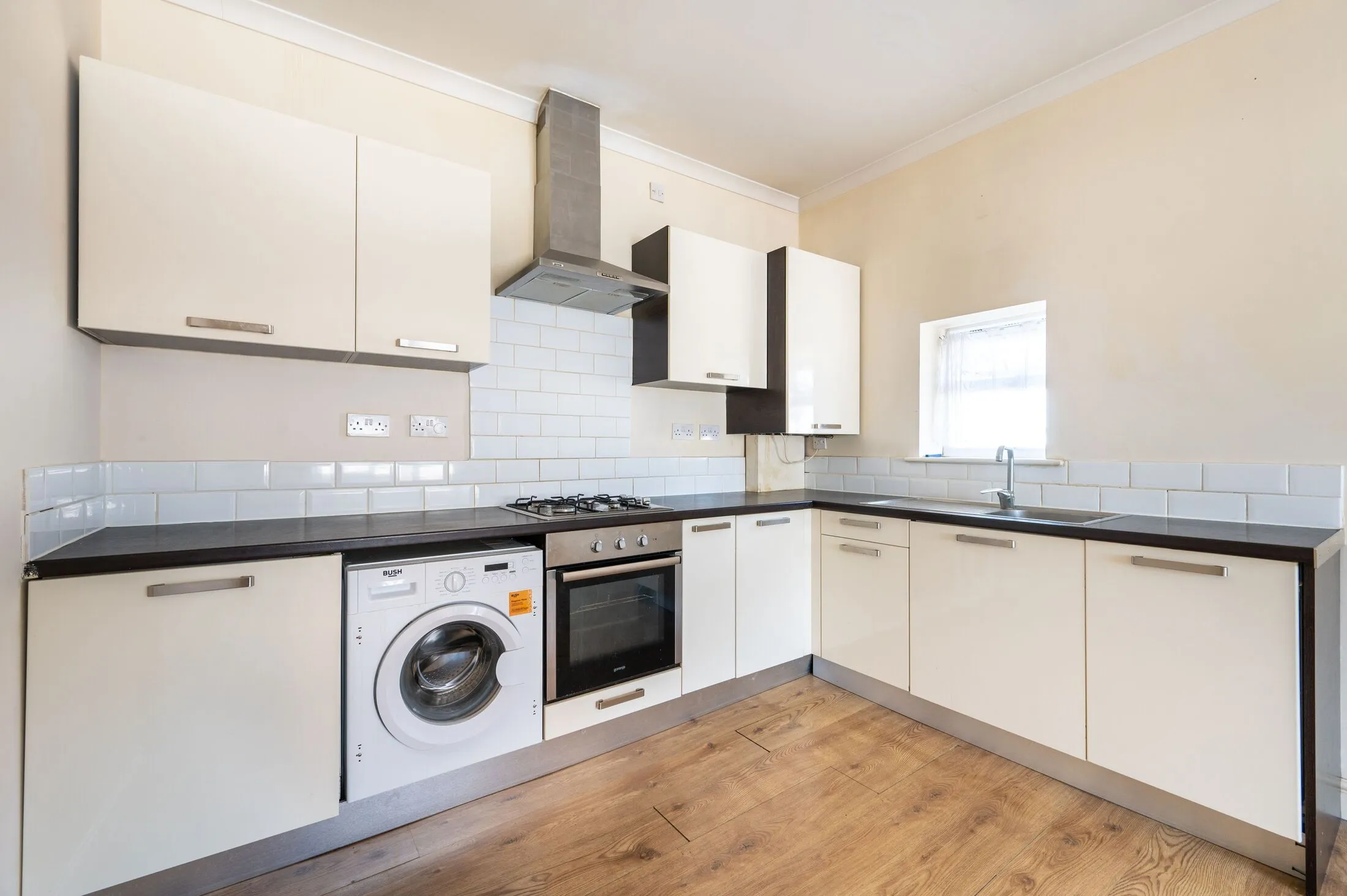 Flat Nibthwaite Road in Greater London