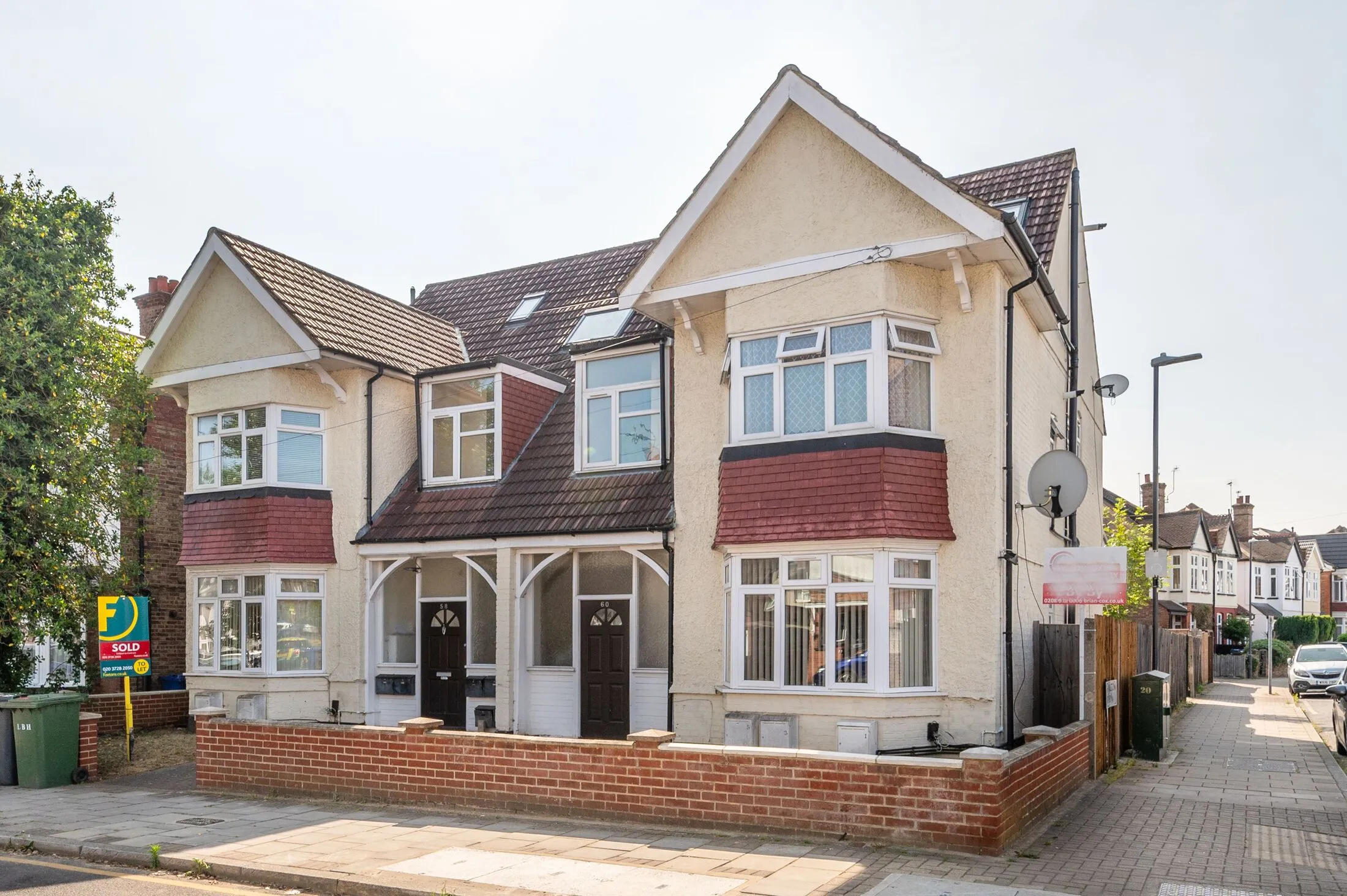 Flat Nibthwaite Road in Greater London