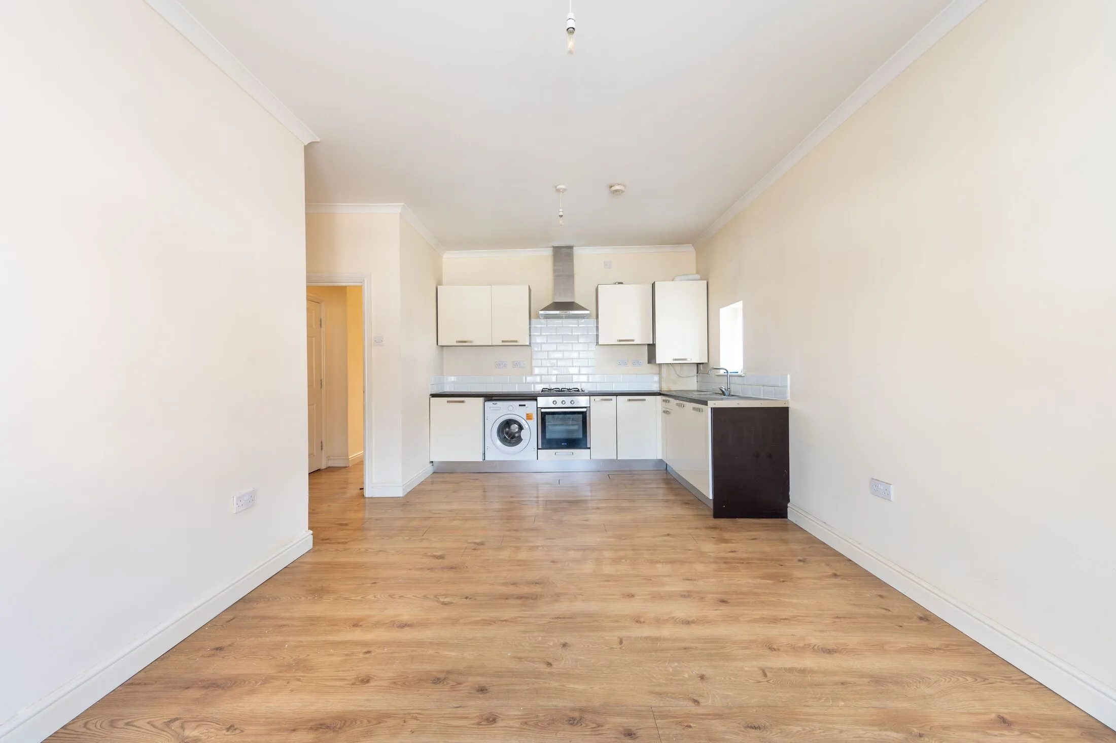 Flat Nibthwaite Road in Greater London