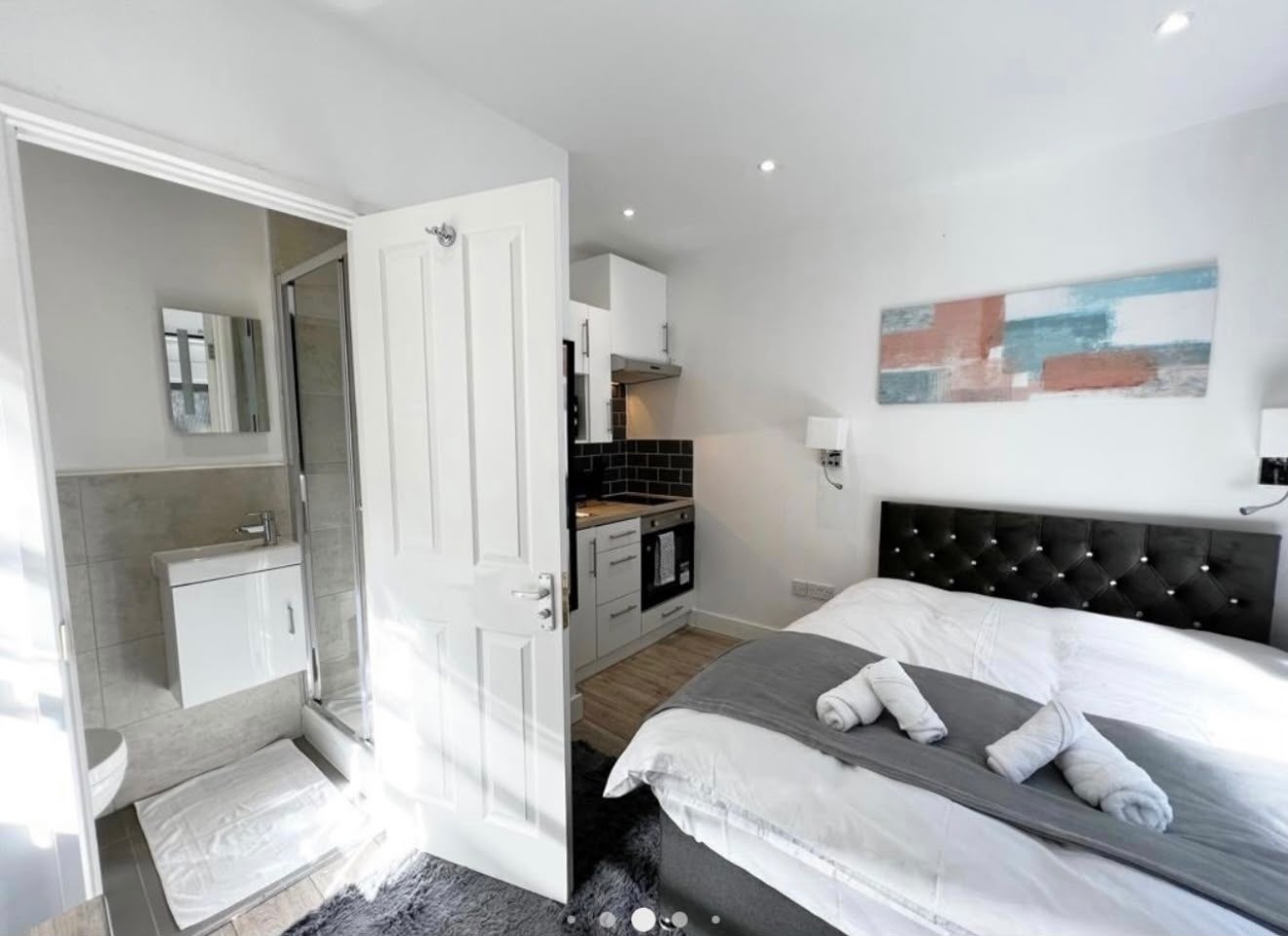 Flat Nottingham Road in Greater London