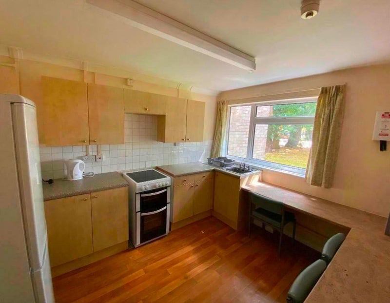 Room Queen's Way in Ipswich
