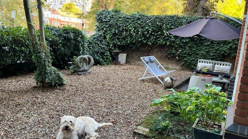 Room Samuels Close in Greater London