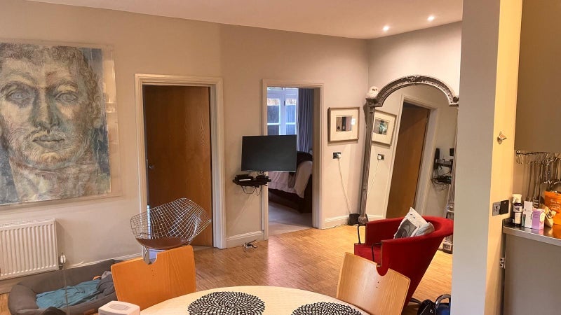 Room Samuels Close in Greater London
