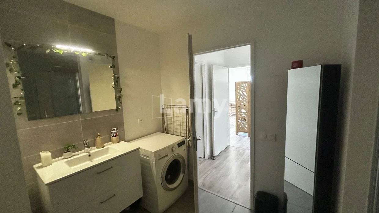 Flat Rue Alonce de Civille in Mont-Saint-Aignan