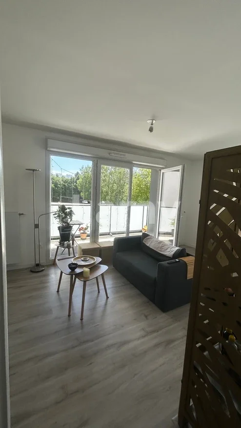 Flat Rue Alonce de Civille in Mont-Saint-Aignan