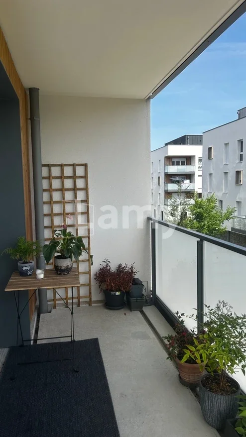 Flat Rue Alonce de Civille in Mont-Saint-Aignan