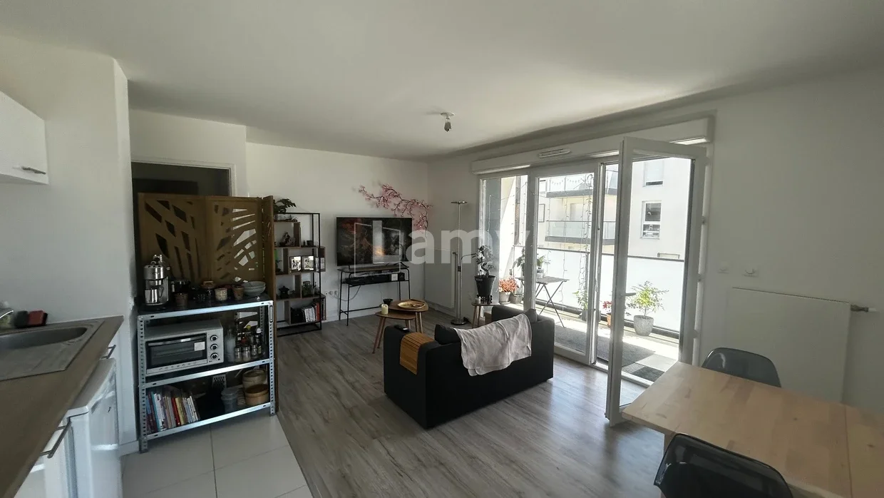 Flat Rue Alonce de Civille in Mont-Saint-Aignan