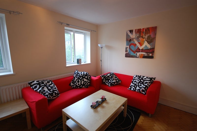 Room St. John's Drive in Greater London