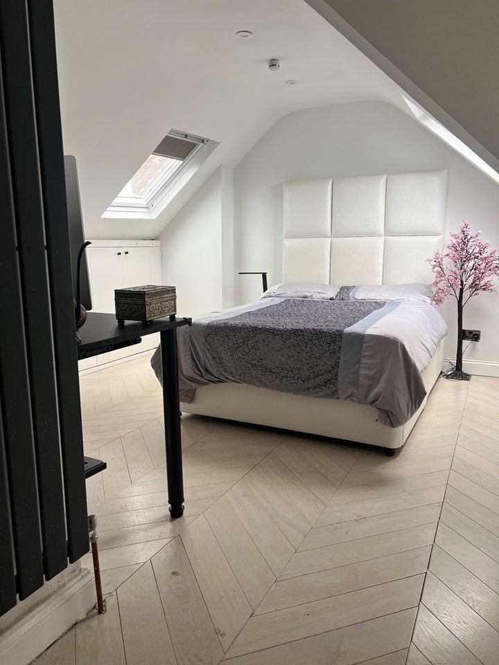 Room Albury Drive in Greater London