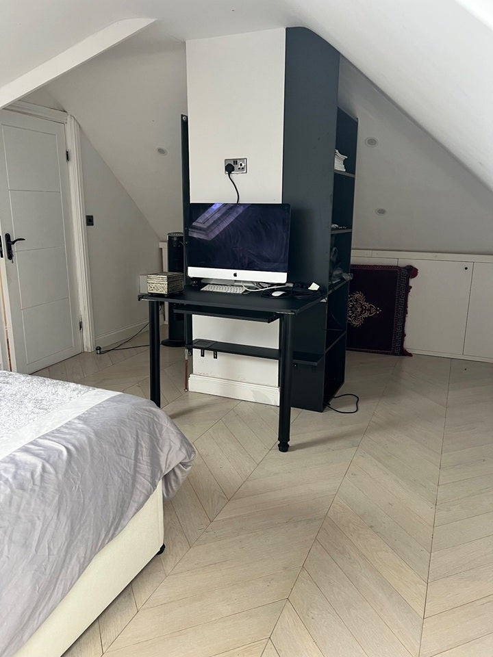 Room Albury Drive in Greater London